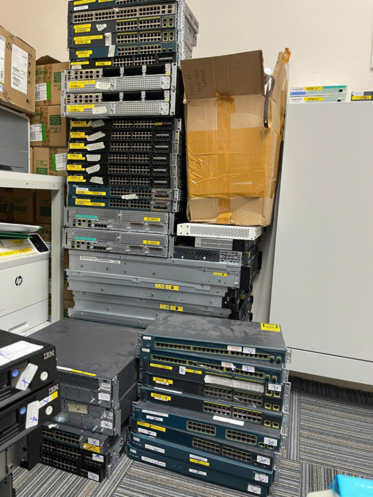 Thu Mua Thiết Bị Mạng Giá Cao Tận Nơi