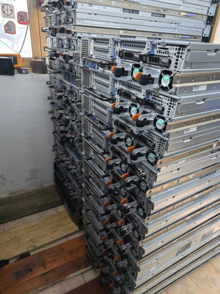 Thu mua server cũ HCM | Báo giá nhanh, đến tận nơi sau 30 phút