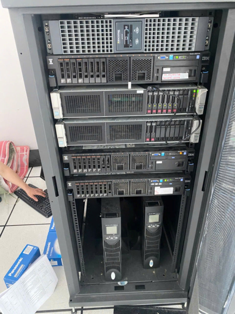 So sánh chi phí bảo trì server cũ và mua server mới 2025