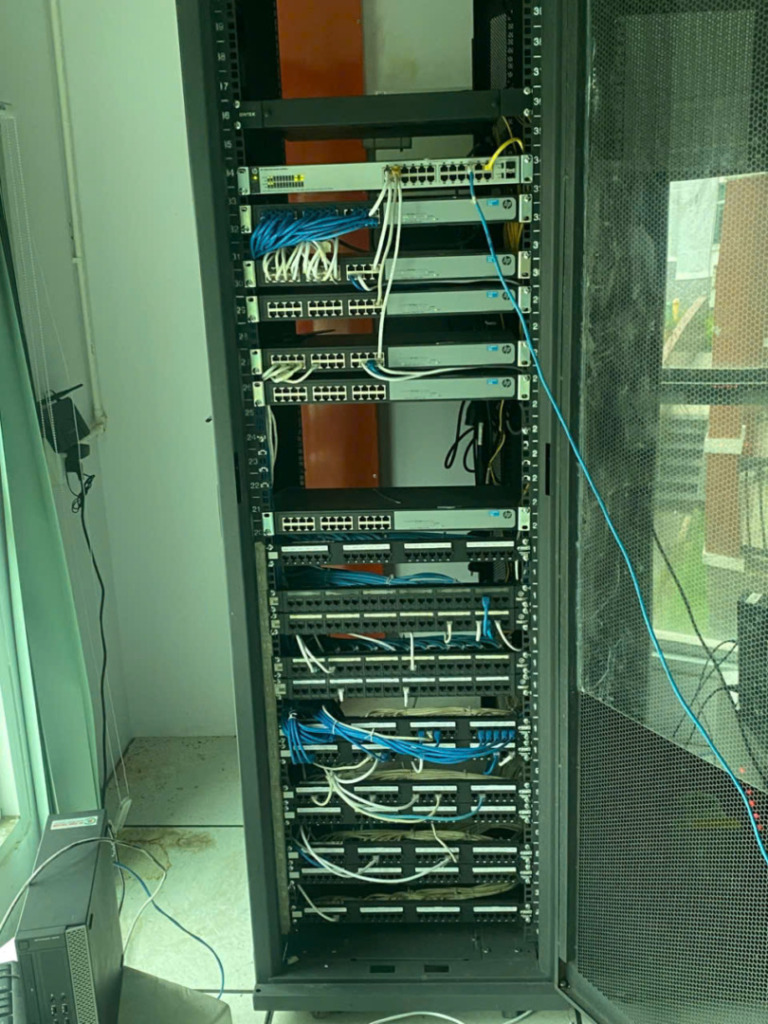 Thu mua server thanh lý số lượng lớn – Giá cao, tận nơi toàn quốc