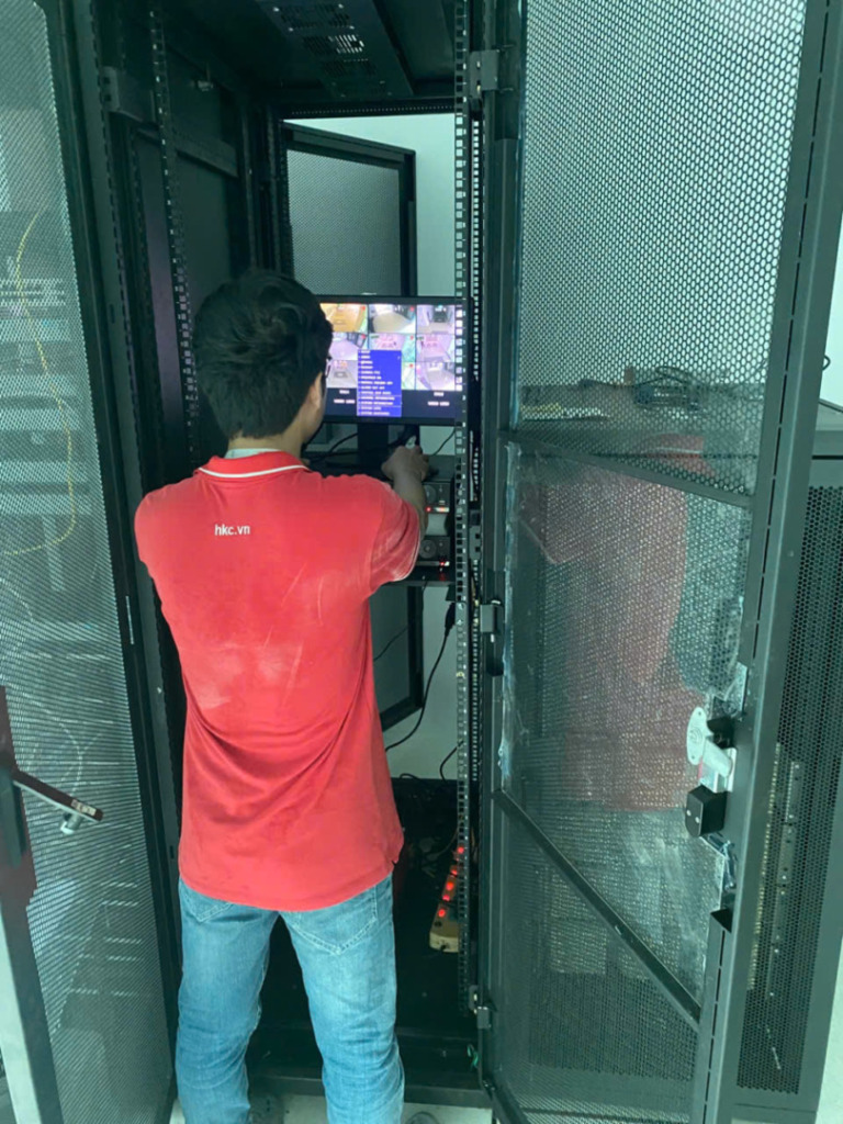 Dịch vụ cài đặt server tận nơi chuyên nghiệp.
