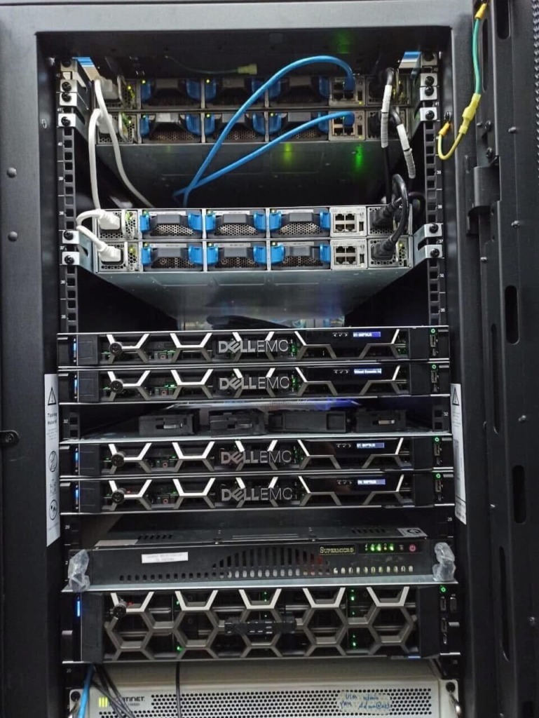 server Dell bền bỉ 2025