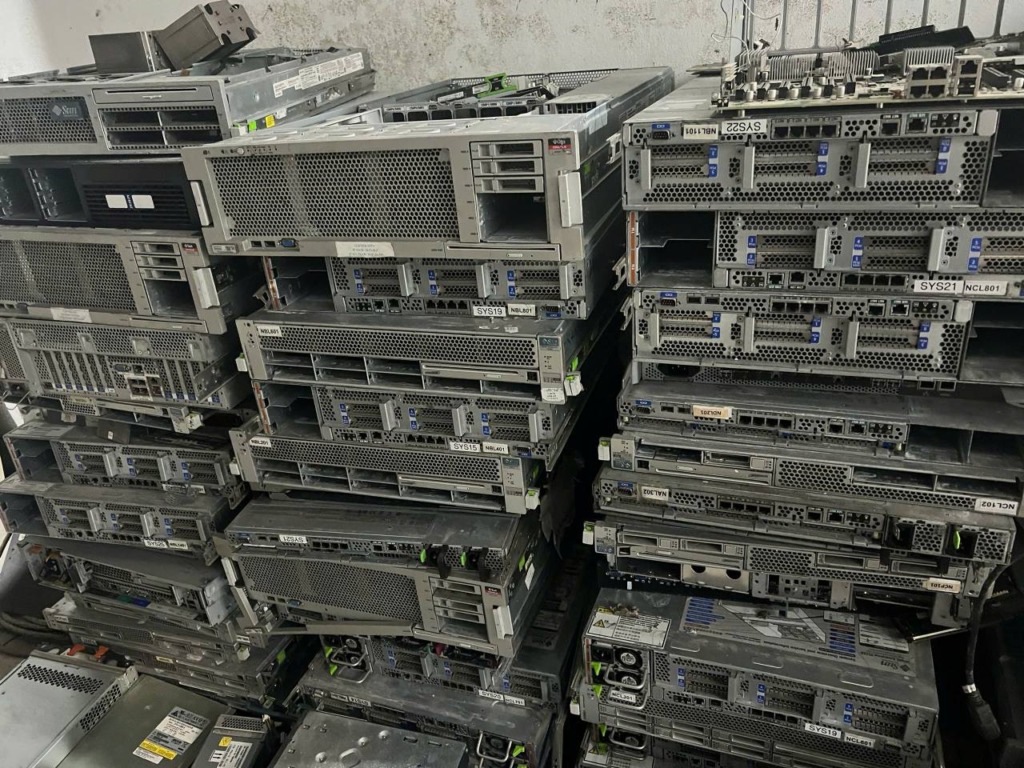 Nhận biết server có giá trị cao trước khi bán