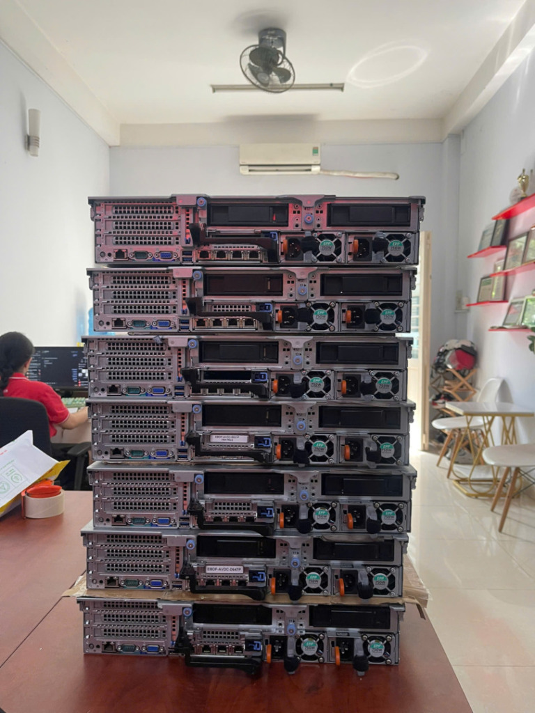 So sánh hiệu suất Server 5 năm tuổi vs server mới