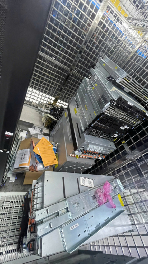 Vì sao cùng 1 server nhưng giá thu mua chênh lệch gấp đôi
